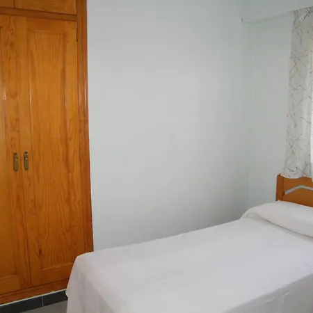 De 2 Dormitorios. A/ Acondicionado. Urbanizacion Con Piscina, Exclusivo Familias - Es-314-32 Apartment Gandia