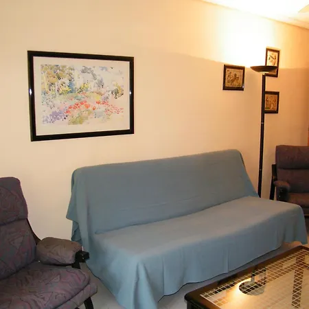 De 2 Dormitorios. A/ Acondicionado. Urbanizacion Con Piscina, Exclusivo Familias - Es-314-32